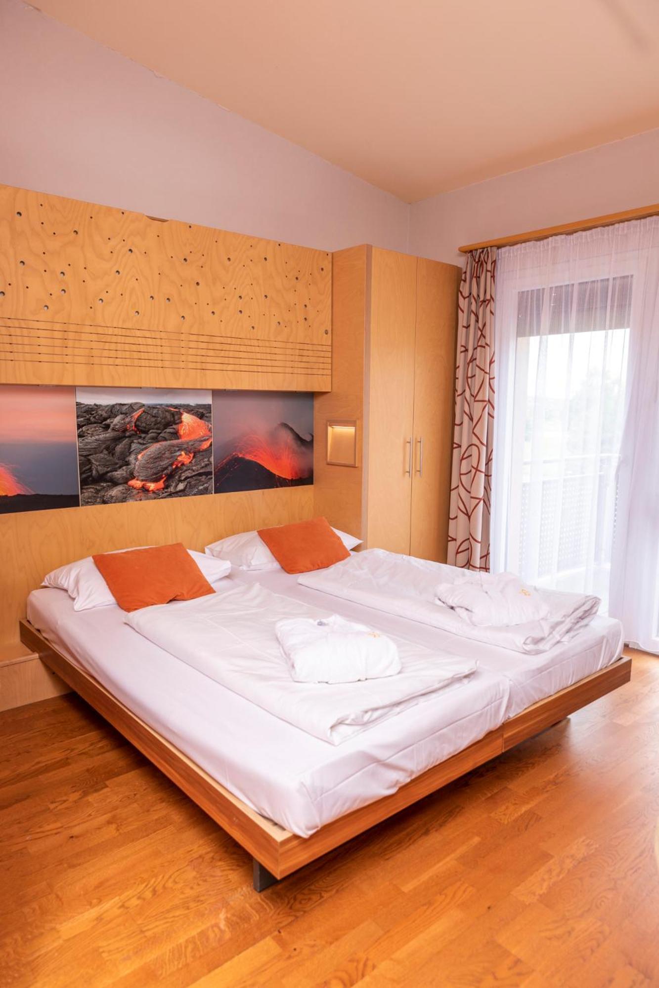 Vulkan Wellness Hotel & Camping Celldömölk Екстериор снимка