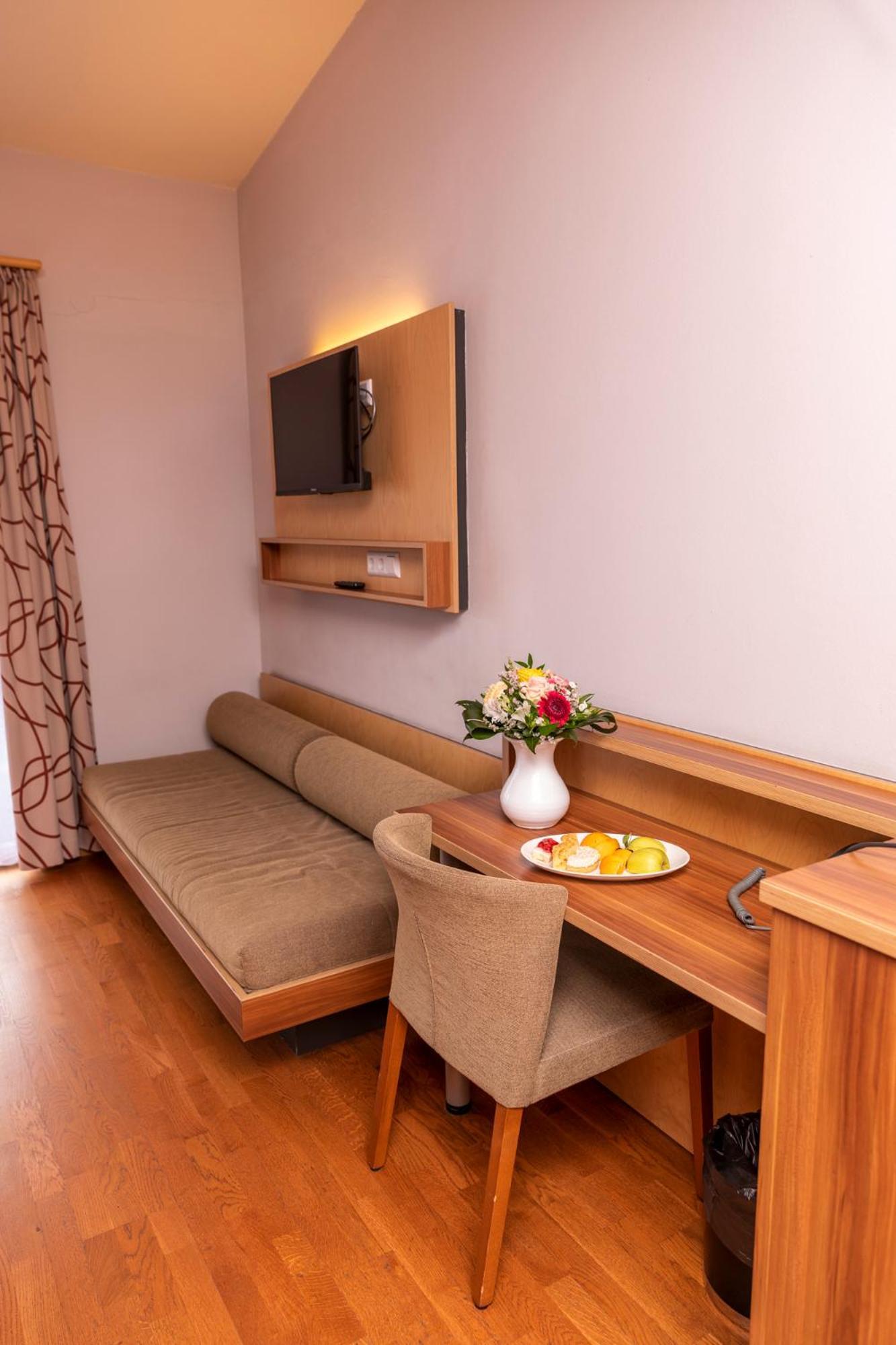 Vulkan Wellness Hotel & Camping Celldömölk Екстериор снимка