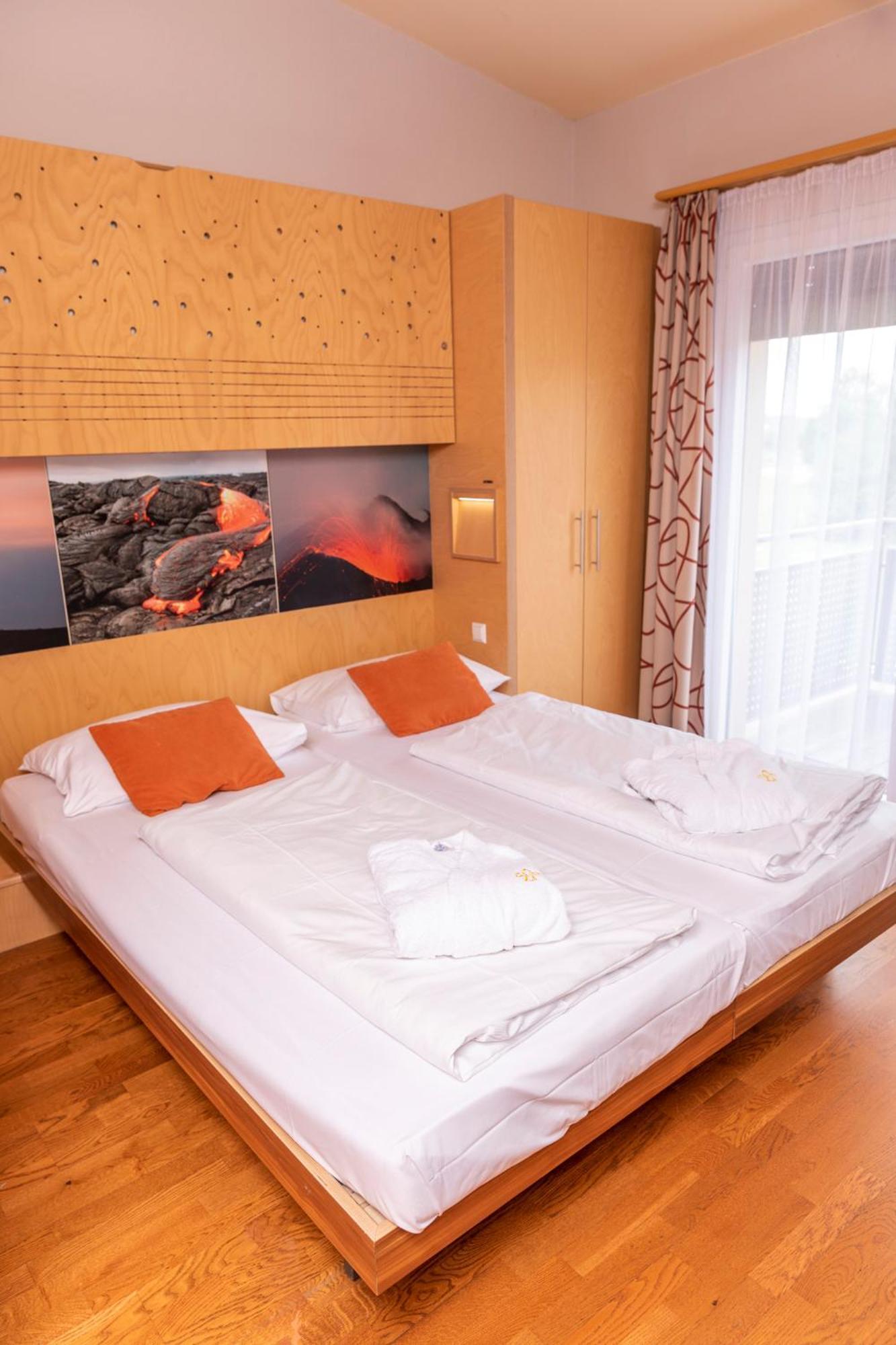 Vulkan Wellness Hotel & Camping Celldömölk Екстериор снимка