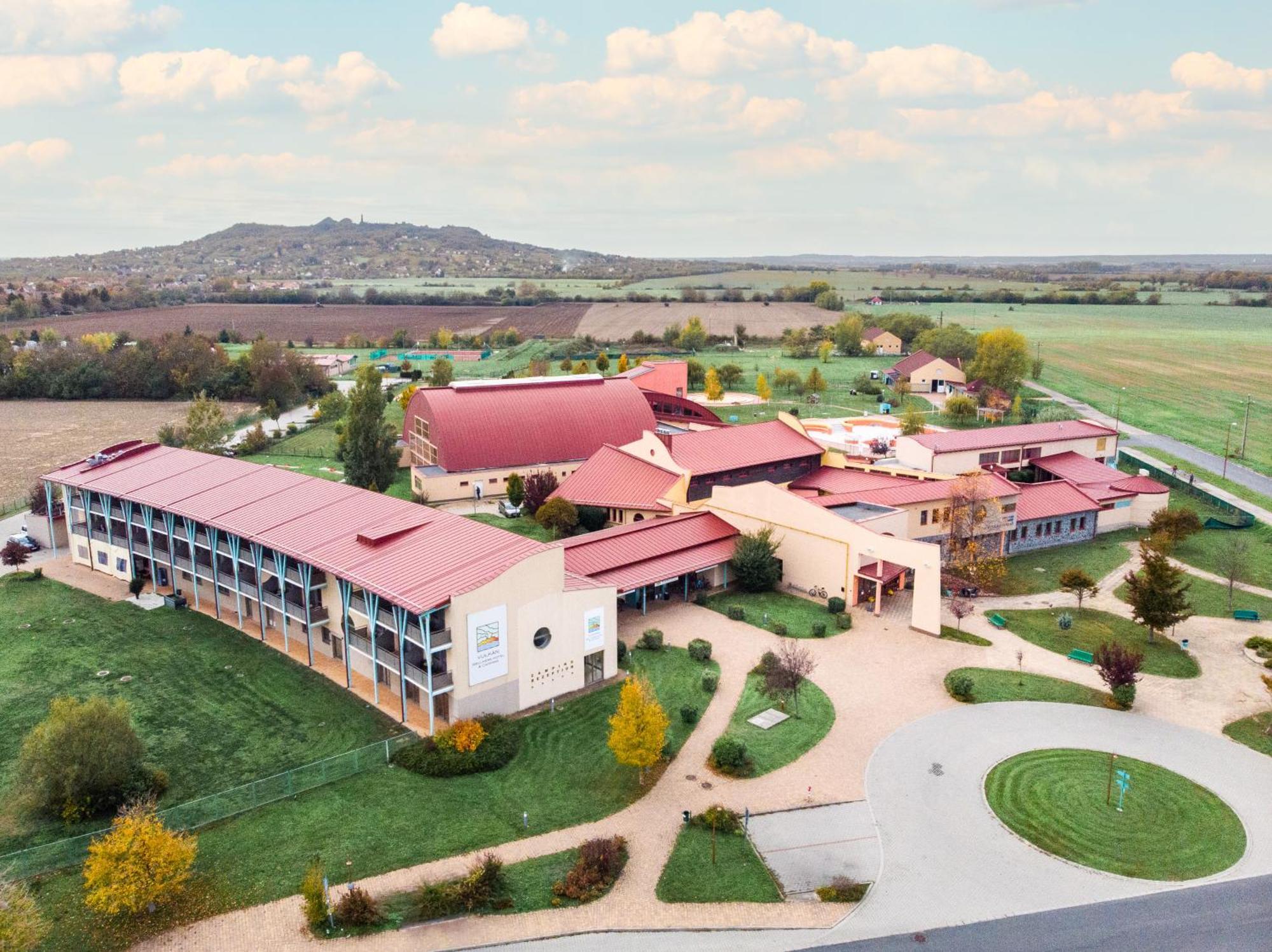 Vulkan Wellness Hotel & Camping Celldömölk Екстериор снимка