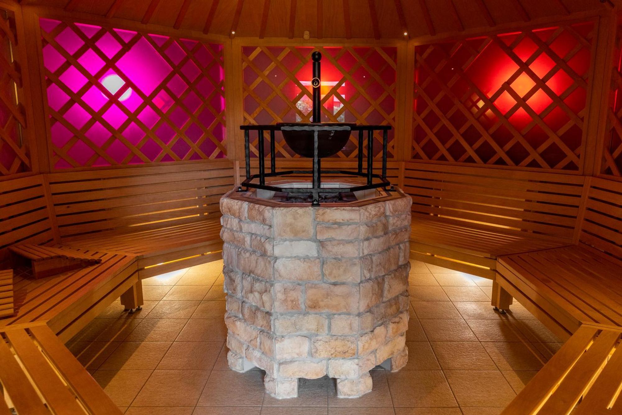 Vulkan Wellness Hotel & Camping Celldömölk Екстериор снимка